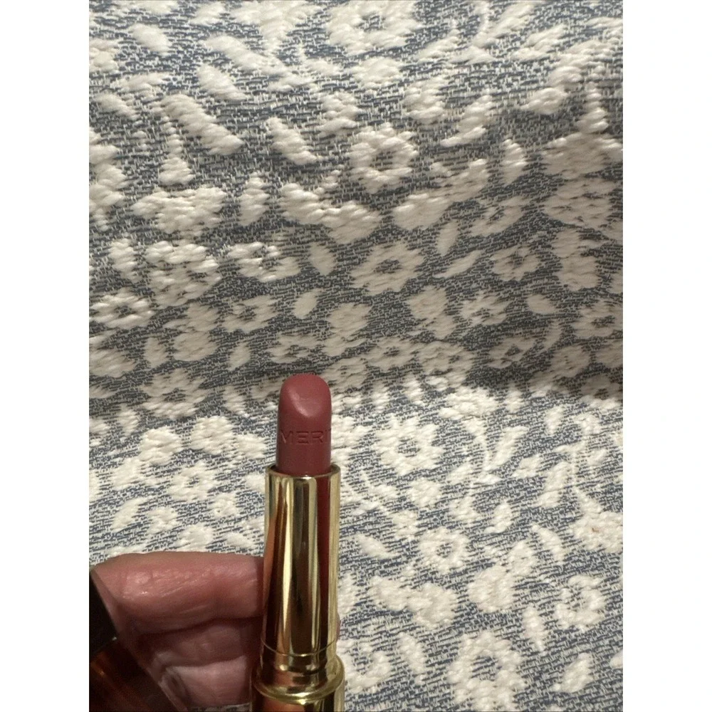 Merit signature lip